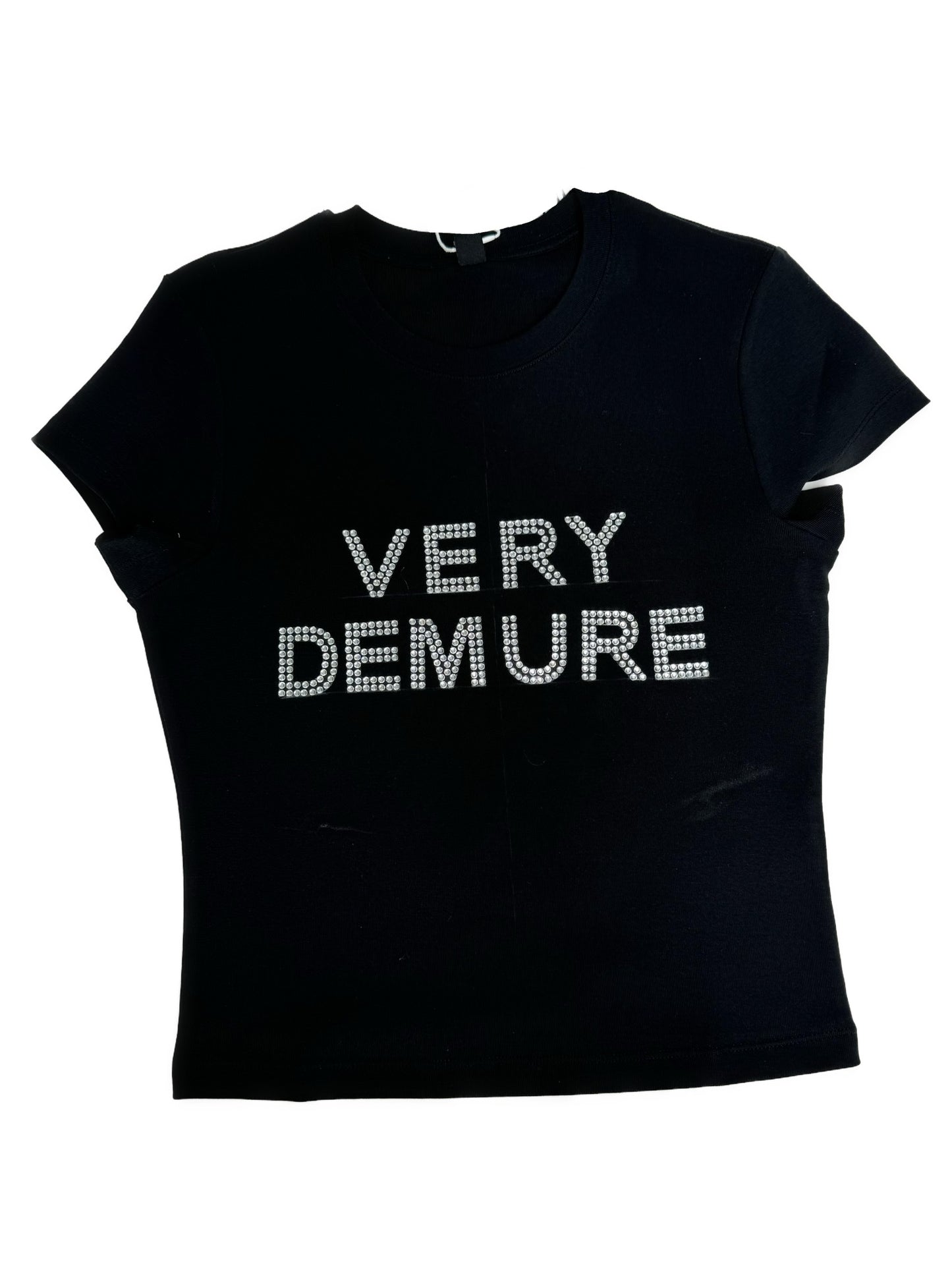 DEMURE BABY TEE