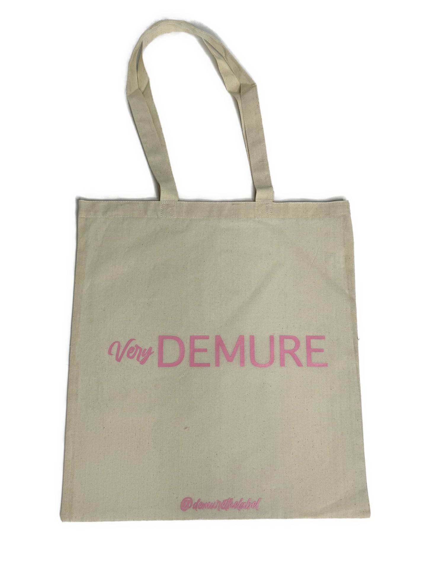 VERY DEMURE TOTE